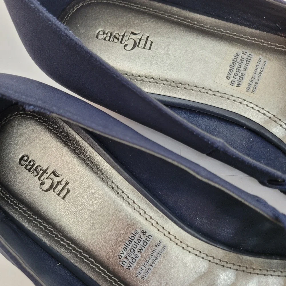 East‎ 5th Grace Wedge 024-2842 Navy Blue Strappy Peep Toe Low Heel Sandals 9.5M